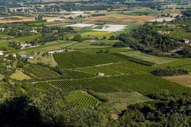 güzel yeşil alanlar ve provence, Fransa evlerde havadan görünümü