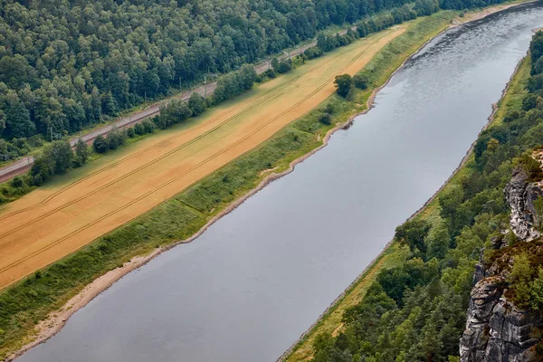 Fluss lizenzfreie Stockbilder