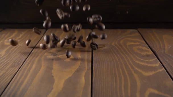 Coffee beans are slowly falling — Stock Video