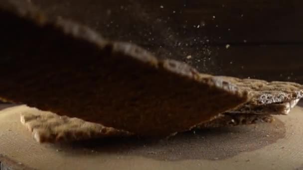 Rye crispy dry toasts fall — Stock Video