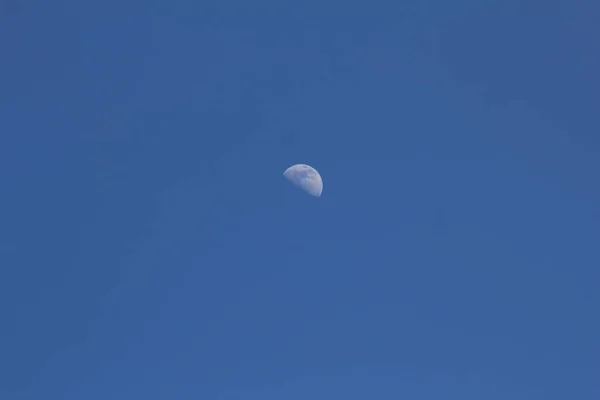 The moon is a clear day.The moon is a clear day.