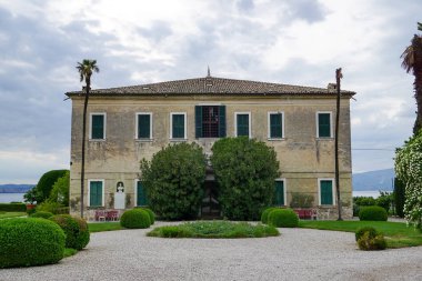 Punta San Vigilio Lake Garda, İtalya'da Villa.