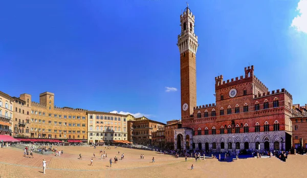 Panorama Mundialmente Famoso Campo Quadrado Com Palácio Cidade Siena Itália — Fotografia de Stock