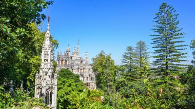 Sintra, Portekiz Palace Quinta da Regaleira bakmak.