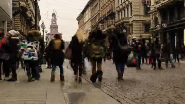 Milan Włochy Grudnia Czas Okrążeń Dante Pełne Turystów Którzy Odwiedzają — Wideo stockowe
