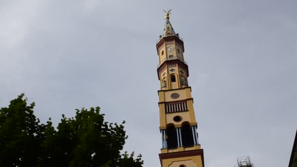 山麓地区 意大利 2018年5月 我们的选举权女神和圣 Zita 它的钟楼 以它的83米 是都灵城市的第五高峰 水平运动 — 图库视频影像