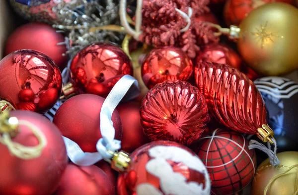 Preparation Christmas Tree Boxes Packed Christmas Balls Opened Decorate Tree — Stock Photo, Image