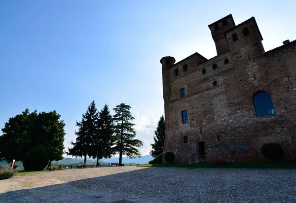 Grinzane Cavour 피에몬테 이탈리아 2018입니다 장엄한 벽돌의 만든입니다 지점입니다 그것은 — 스톡 사진