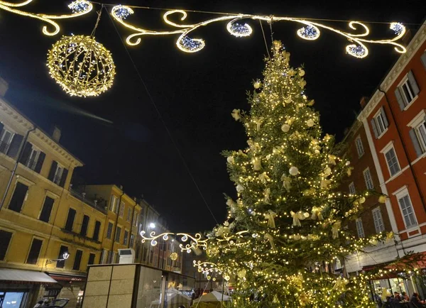 Modena Emilia Romagna Italien December 2018 Nattfotografering Piazza Settembre Den — Stockfoto