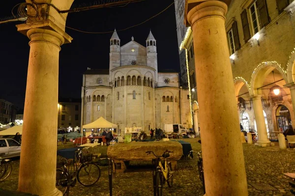 Modena Itálie Prosince 2018 Piazza Maggiore Centrem Města Hodinová Věž — Stock fotografie