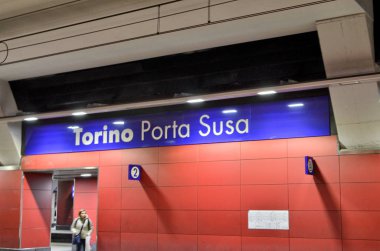 Turin, iç Porta Susa tren istasyonu.