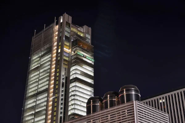 O arranha-céu do banco Intesa-SanPaolo — Fotografia de Stock