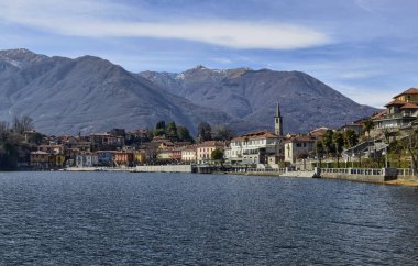 Mergozzo, Piedmont, Italya. Mart 2019. Köy manzarası 