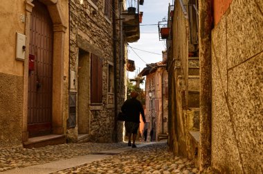 Mergozzo, Piedmont, Italya. Mart 2019, eski şehir
