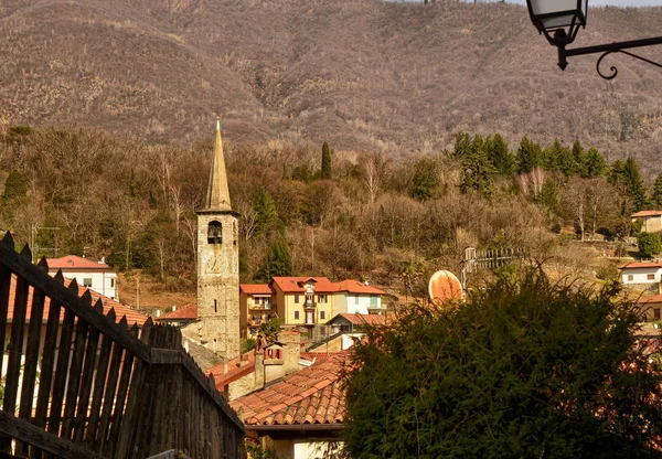 Mergozzo, Piedmont, Olaszország. Március 2019, óváros — Stock Fotó