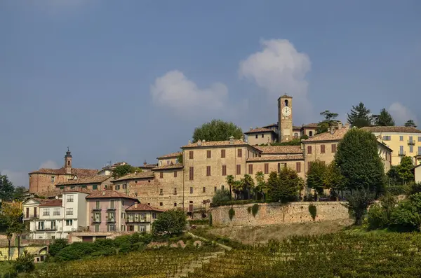 Neive, Piemont, Włochy. Października 2018 r.. — Zdjęcie stockowe