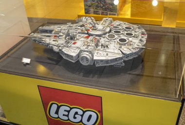 Torino, Italya. Tarihi merkezde LEGO Dükkanı