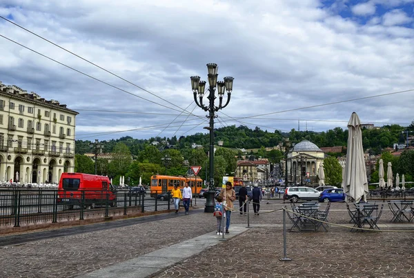 Torinó, Piemont, Olaszország. Május 2019. Piazza Vittorio, az egyik ma — Stock Fotó