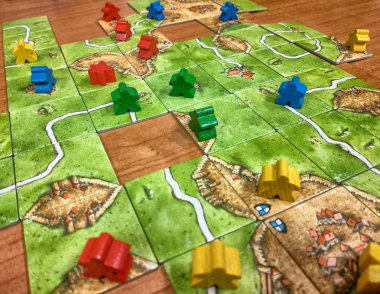Strateji tahtası oyunu, Carcas ortaçağ kasabasındaesinlenerek ayarlayın