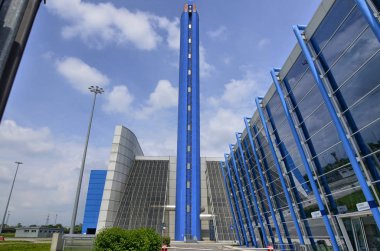  Trm-Iren Group şirketinin atık-enerji tesisi.