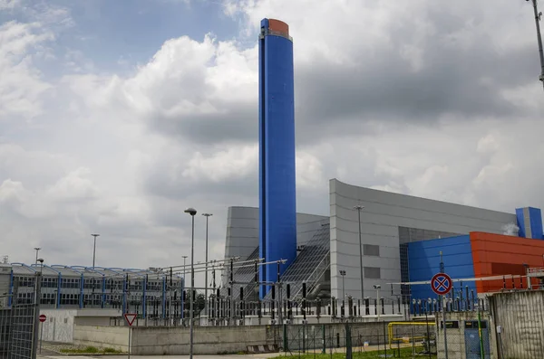 La planta de residuos a energía de la empresa TRM-IREN GROUP — Foto de Stock