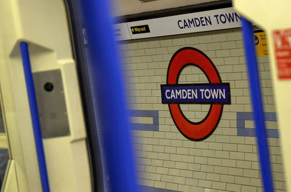 Parada de metro en Londres, Reino Unido, 14 de junio de 2018 . — Foto de Stock