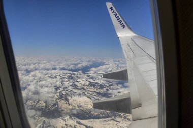  Londra Stansted havaalanına Ryanair uçuş