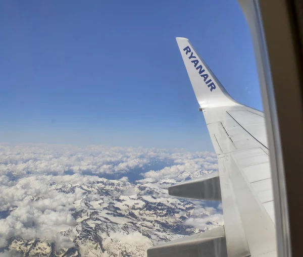 Ryanair voo para o aeroporto de Londres Stansted — Fotografia de Stock