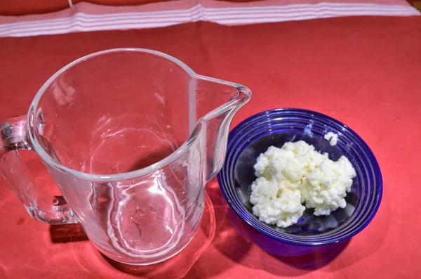Przygotowanie kefiru mlecznego — Zdjęcie stockowe