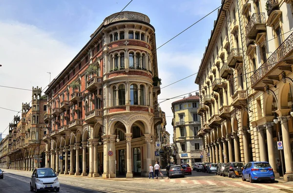 Turín, Italia. En el centro histórico, vía Pietro Micca — Foto de Stock