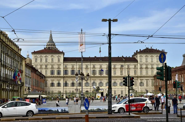 Vue du palais royal depuis la via Pietro Micca — Photo