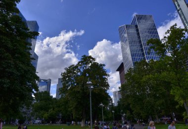 Frankfurt am Main, Almanya, Ağustos 2019. Finansal bölge.