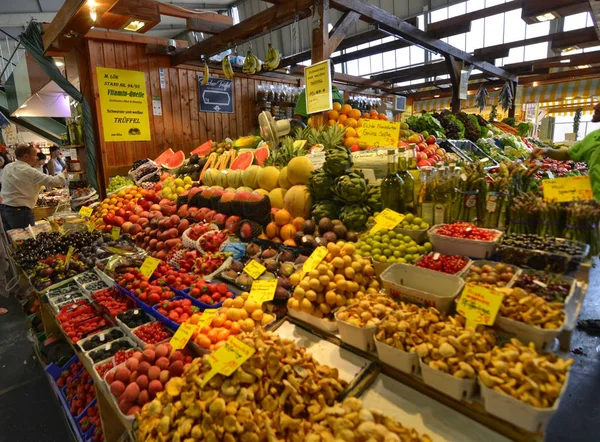 Den centrala täckta marknaden, Kleinmarkthalle — Stockfoto