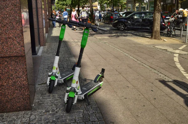 Scooters elétricos — Fotografia de Stock