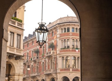 Torino, Piedmont, İtalya. Mayıs 2020. Tarihi merkezde, Pietro Micca üzerinden: en güzel tarihi binalar ona bakıyor..