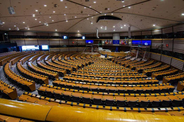 Bruselas Bélgica Agosto 2019 Placa Informativa Con Todas Las Lenguas — Foto de Stock