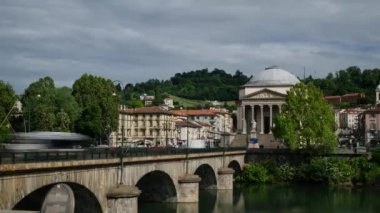 Torino, Piedmont bölgesi, İtalya - Ağustos 2018: Tanrının Büyük Annesi Kilisesi. Mimar Ferdinando Bonsenyör