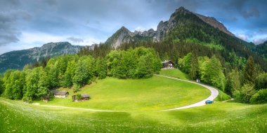 Çayır yol Berchtesgaden Milli Parkı'nda ile