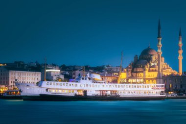 Genel feribot ve eski Istanbul bölgesinde görünümü