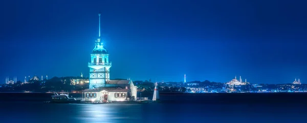 Maiden Tower Bosphorus strait Κωνσταντινούπολη, Τουρκία — Φωτογραφία Αρχείου