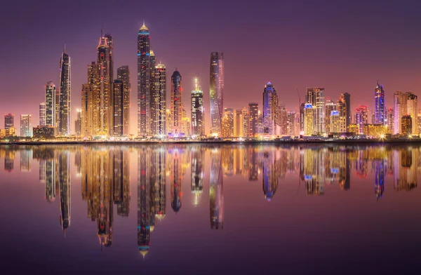 Dubai Marina bay view from Palm Jumeirah, UAE — Stock Photo, Image