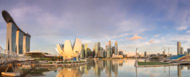 İş bölgesi ve Singapur 'daki Marina Körfezi