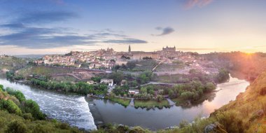 Toledo ve Tagus Nehri 'nin Panorama manzarası, İspanya