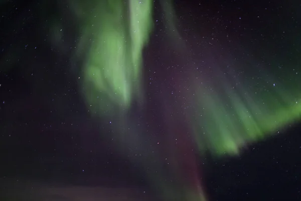 Luces Boreales Sobre Cielo Nocturno Nublado — Foto de Stock