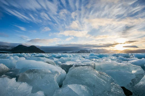 Ledové Balvany Břehu Moře — Stock fotografie