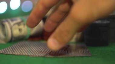 Poker kartları, dört bir tür, as