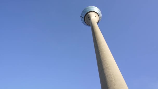 Rheinturm Rhine Tower, Dusseldorf, Alemanha — Vídeo de Stock