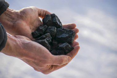 bir avuç kömür-Tamam