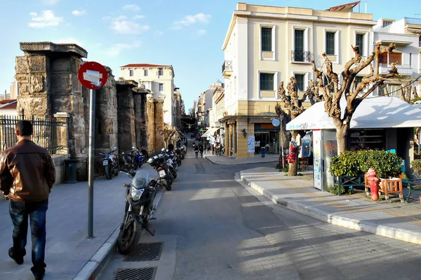 Athens, Yunanistan - 22 Mart 2016: Atina sokaklarında görünümlerini.
