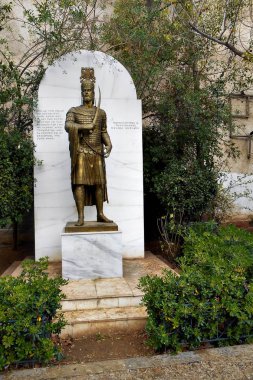 Athens, Yunanistan - 22 Mart 2016: Constantin Akay heykeli